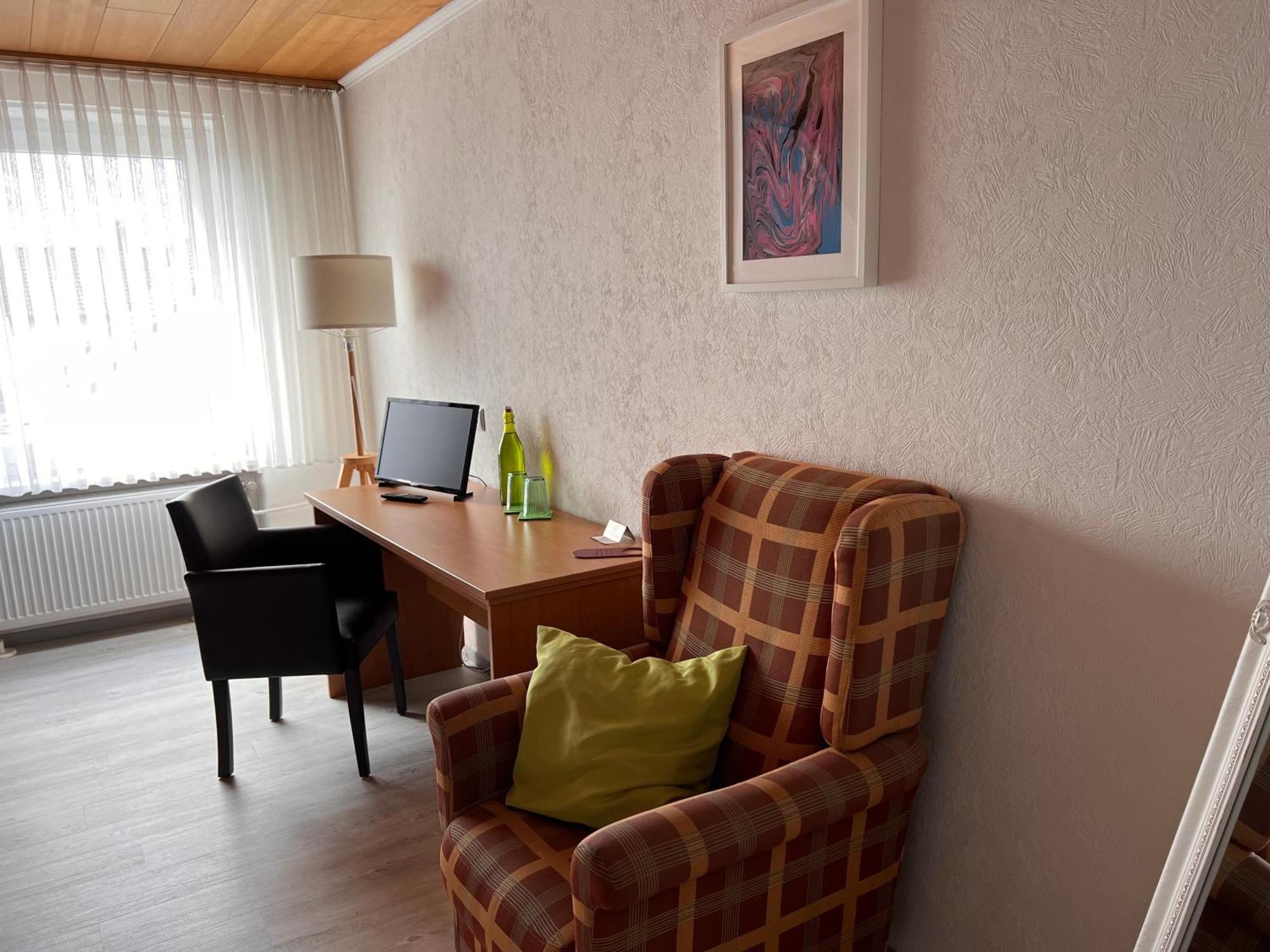 Hotel Restaurant Koerber Garbsen Extérieur photo